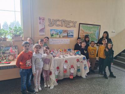 Клуб "Играя и творя" с публична изява 3