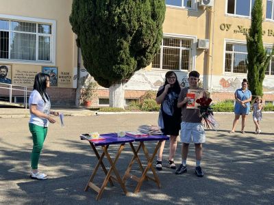 На добър час, седмокласници!  7